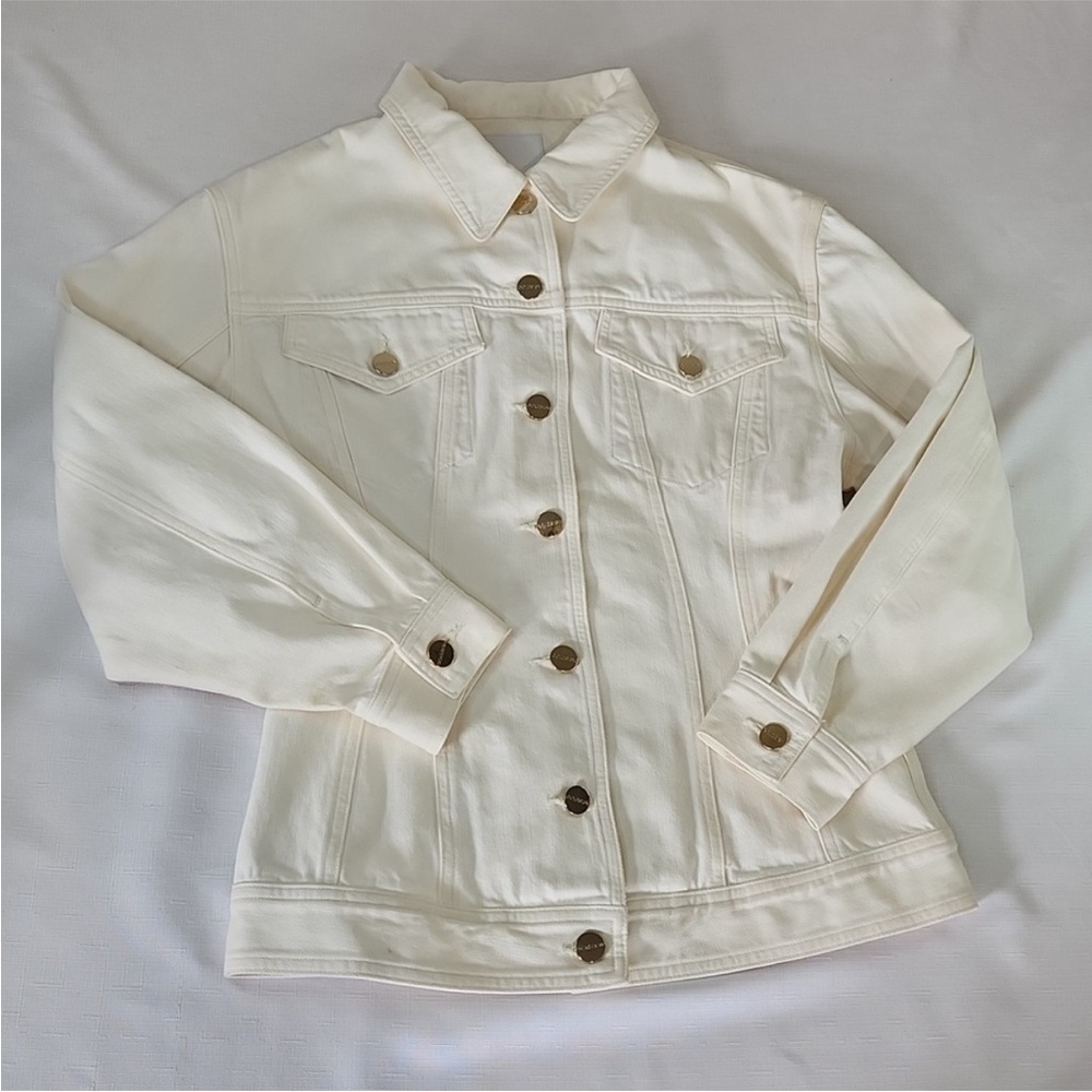 Goldsign the Waisted Jean Jacket white with gold buttons. Women’s size medium
